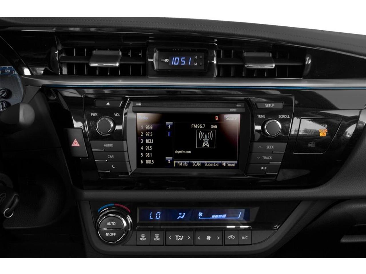 2015 Toyota Corolla S (M6) 4dr Sedan Photo3