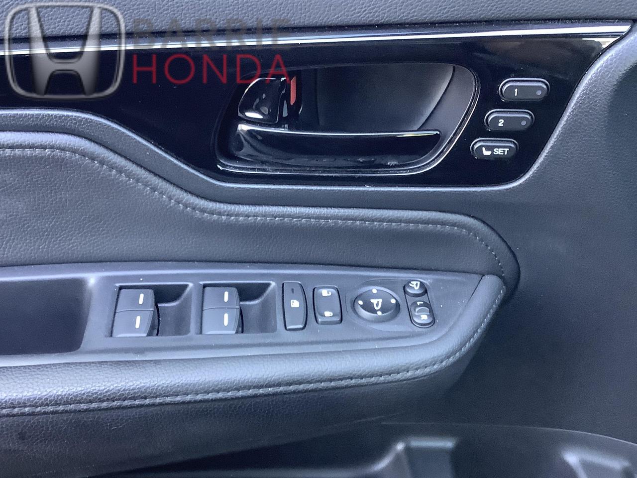 2023 Honda Odyssey Black Edition Passenger Van Photo