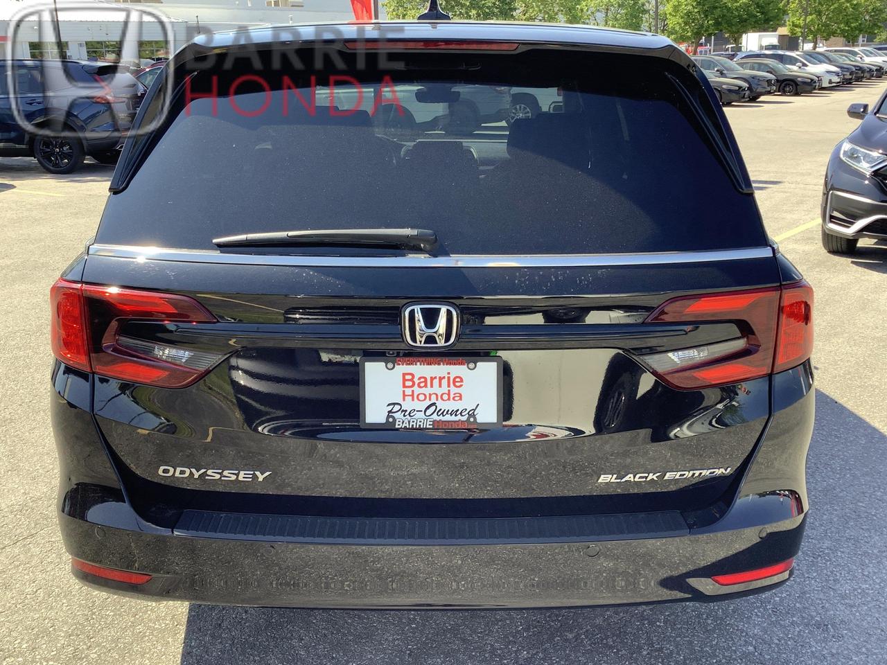 2023 Honda Odyssey Black Edition Passenger Van Photo