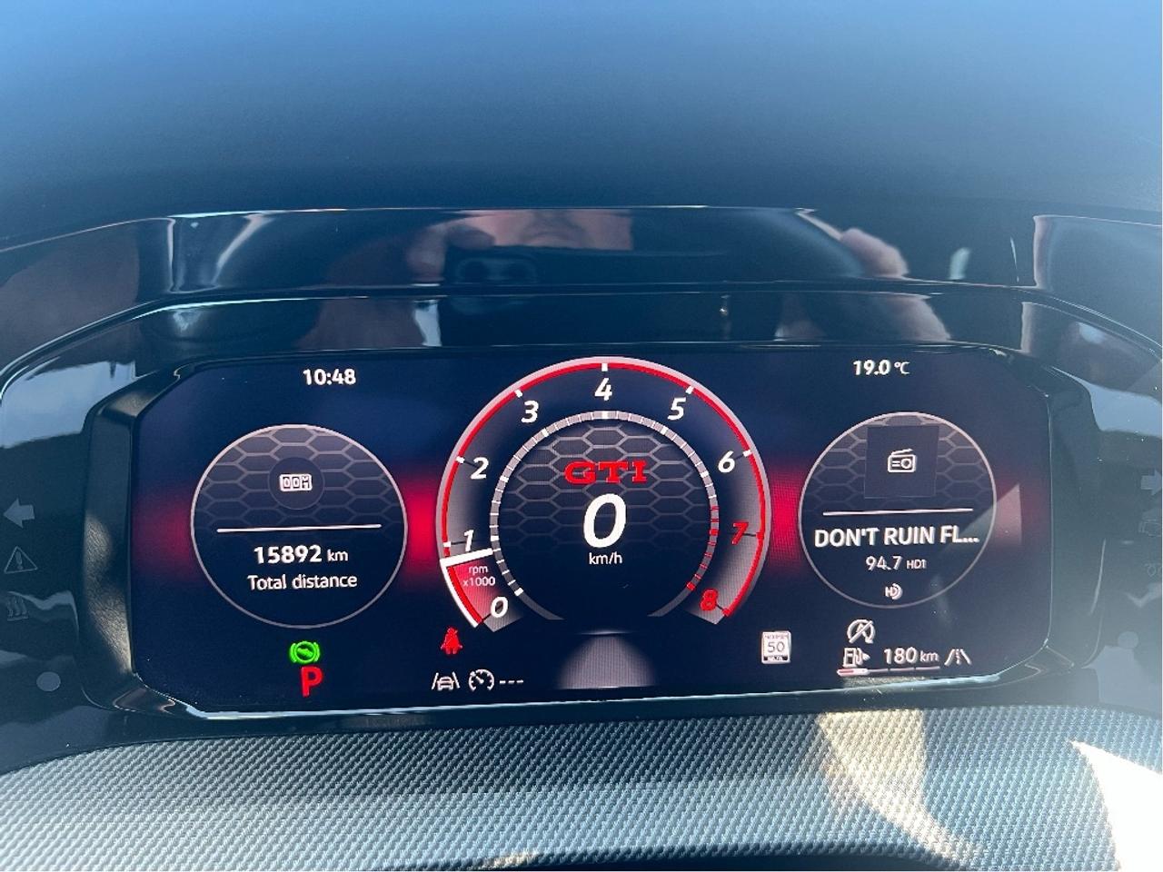 2025 Volkswagen Golf GTI 241 HP *NAVI *SUN *ARTVELOUR INTERIOR *LOW KMS Photo
