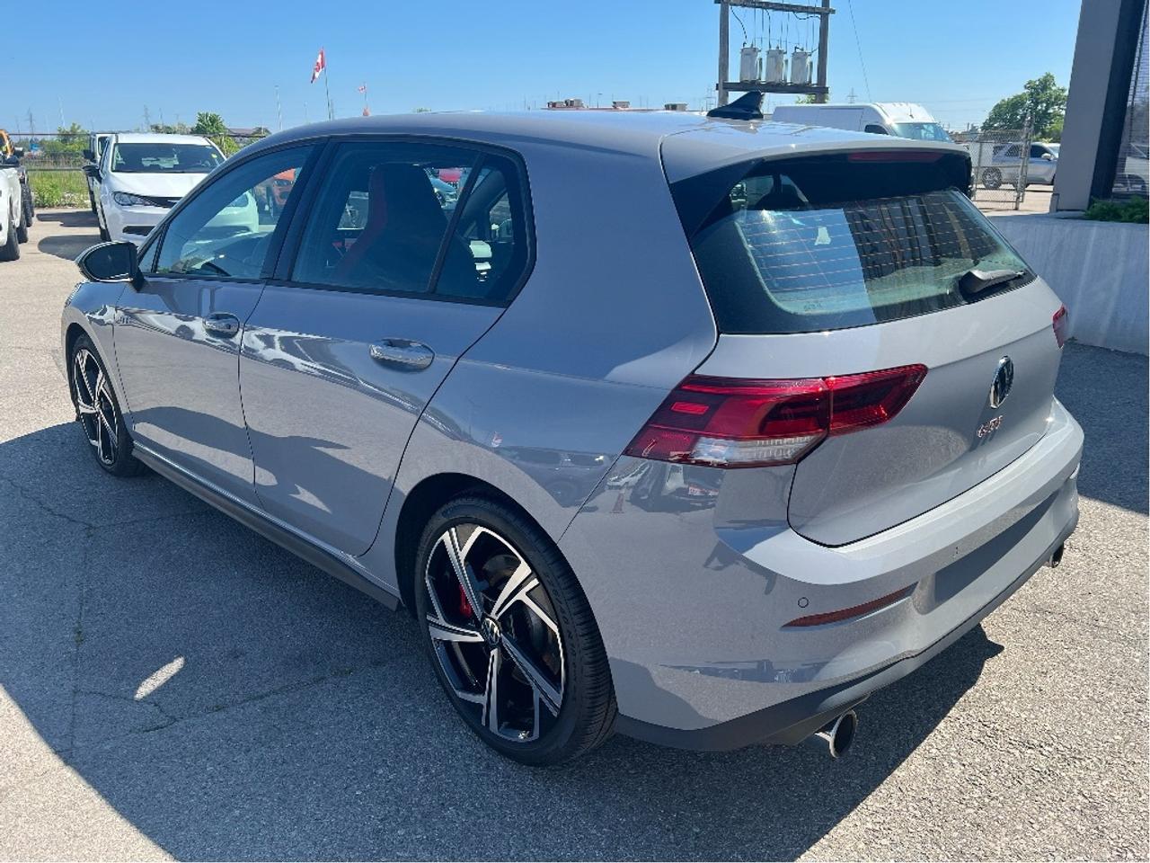 2025 Volkswagen Golf GTI 241 HP *NAVI *SUN *ARTVELOUR INTERIOR *LOW KMS Photo