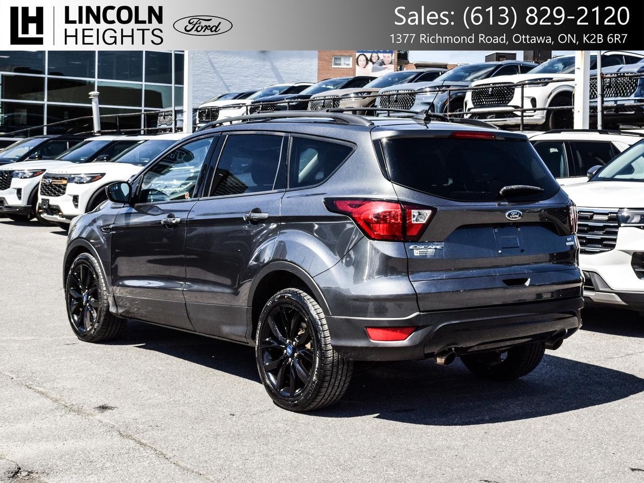 2019 Ford Escape  Photo3