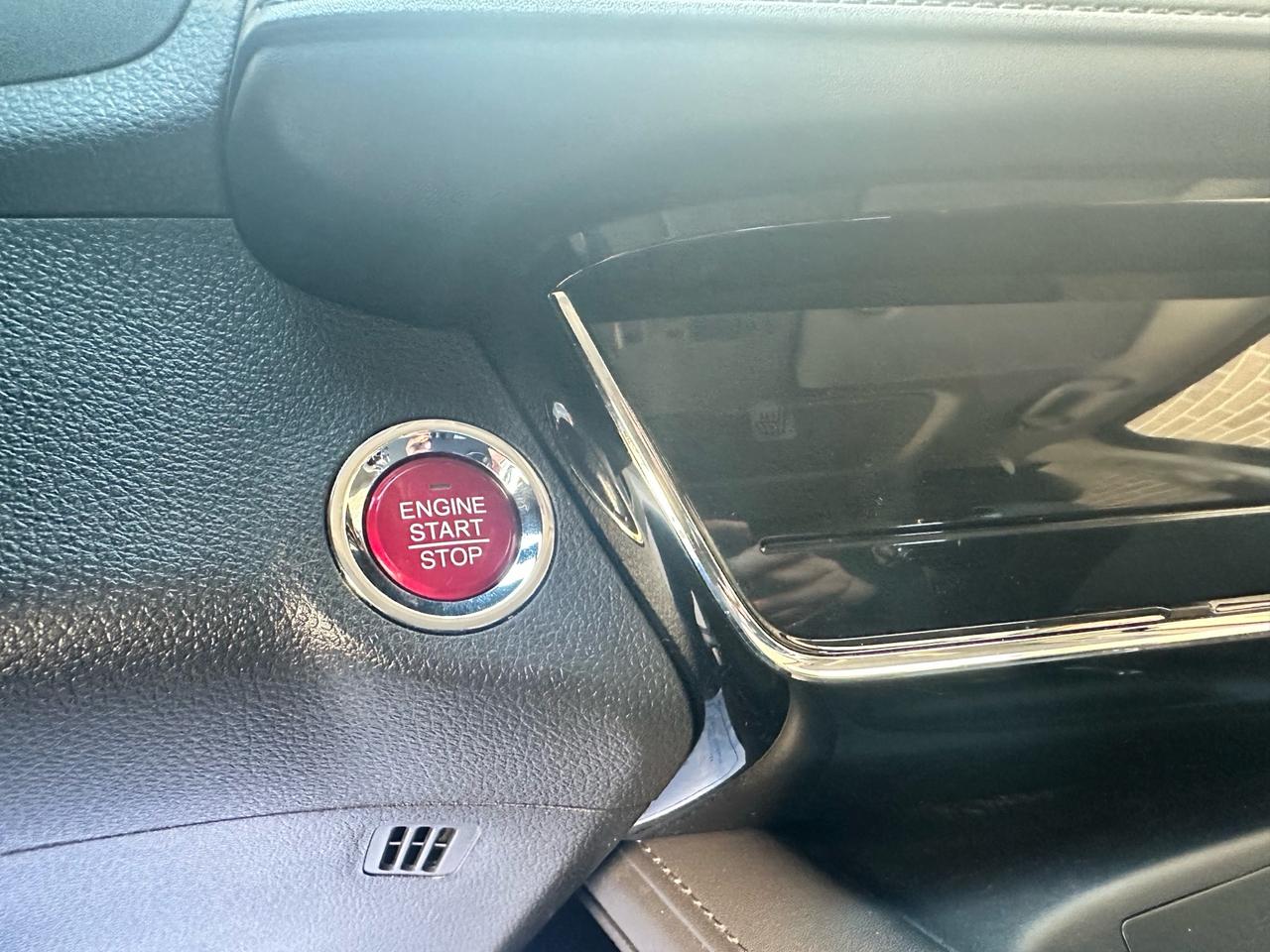 2018 Honda HR-V EX ~ AWD ~ ONE OWNER ~ NO ACCIDENTS ~ CERTIFIED Photo