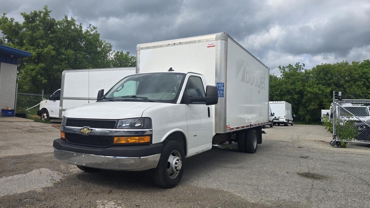 2020 GMC Savana G3500 - 16Ft - V8 Gas - Ramp Photo4