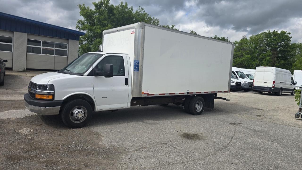 2020 GMC Savana G3500 - 16Ft - V8 Gas - Ramp Photo
