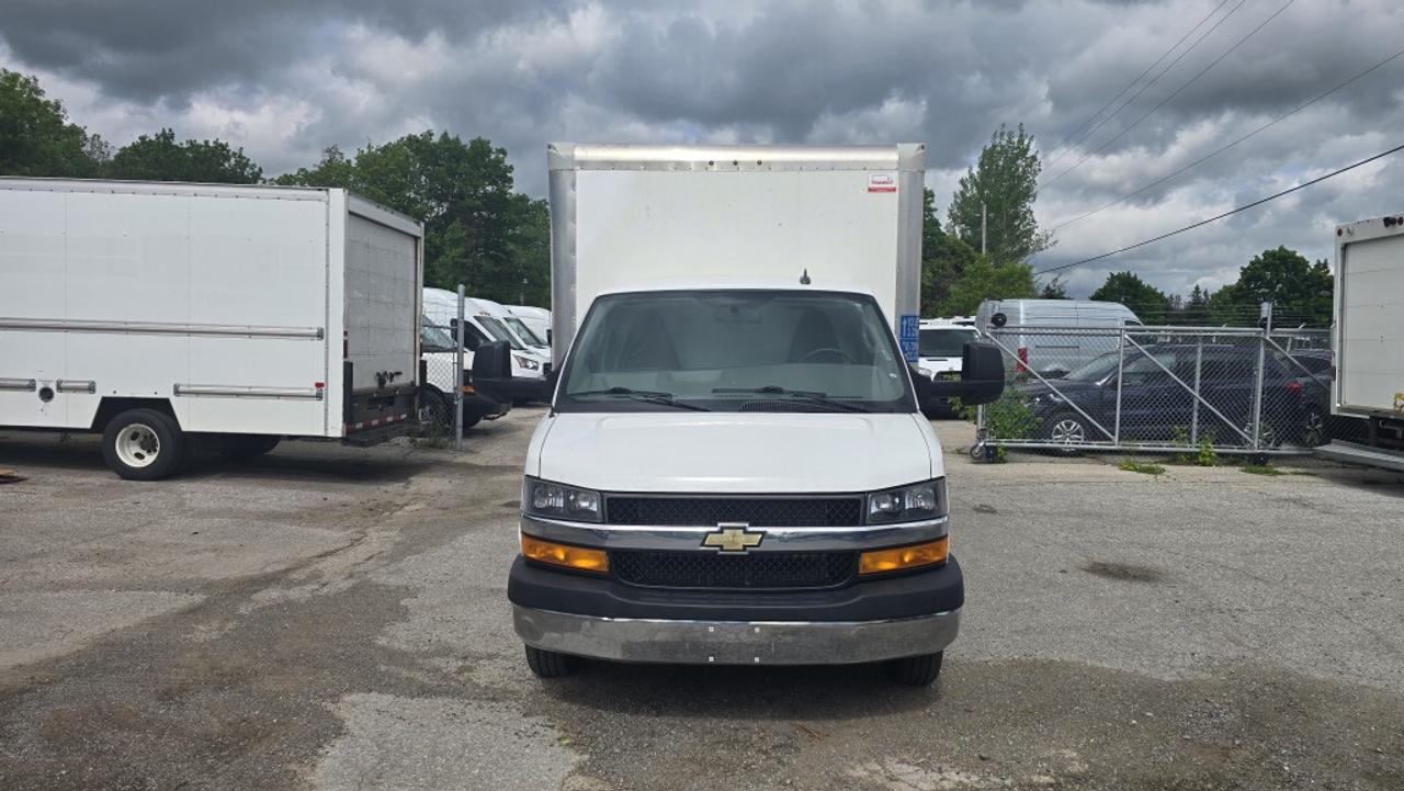 2020 GMC Savana G3500 - 16Ft - V8 Gas - Ramp Photo