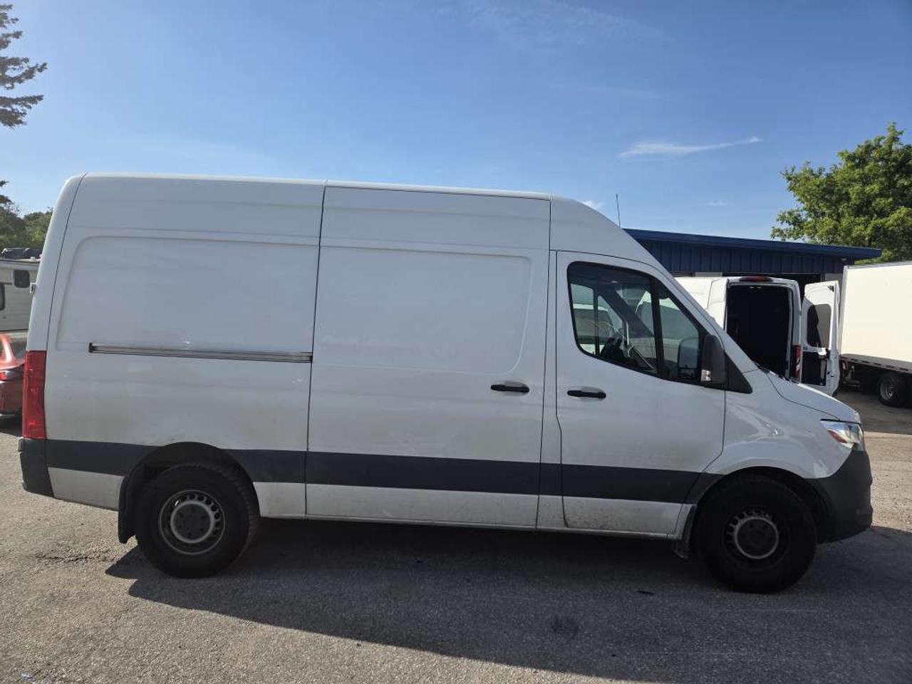 2022 Mercedes-Benz Sprinter V6 Diesel - 2500 - 144WB - High Roof - D - HCV-438711 - -None Photo