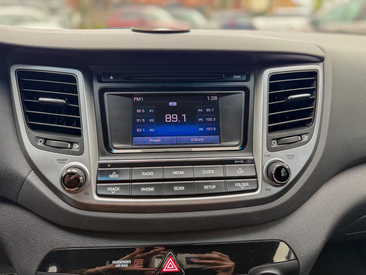 2017 Hyundai Tucson Premium/AWD/LOW KM/BSM/CAMERA/2.0L/HEATED SEATS Photo