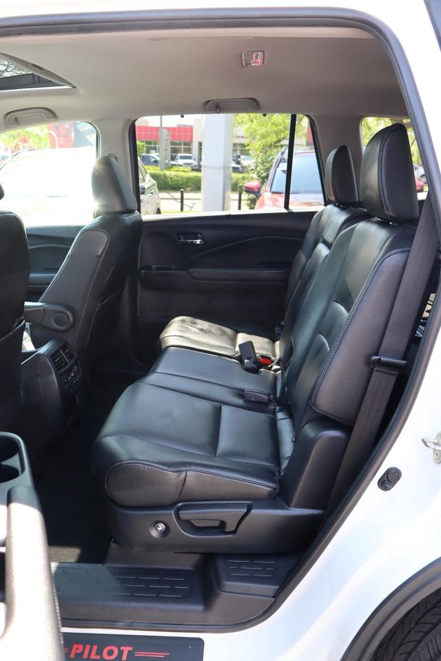2019 Honda Pilot EX-L w/NAVI (A6) 4dr All-Wheel Drive Photo