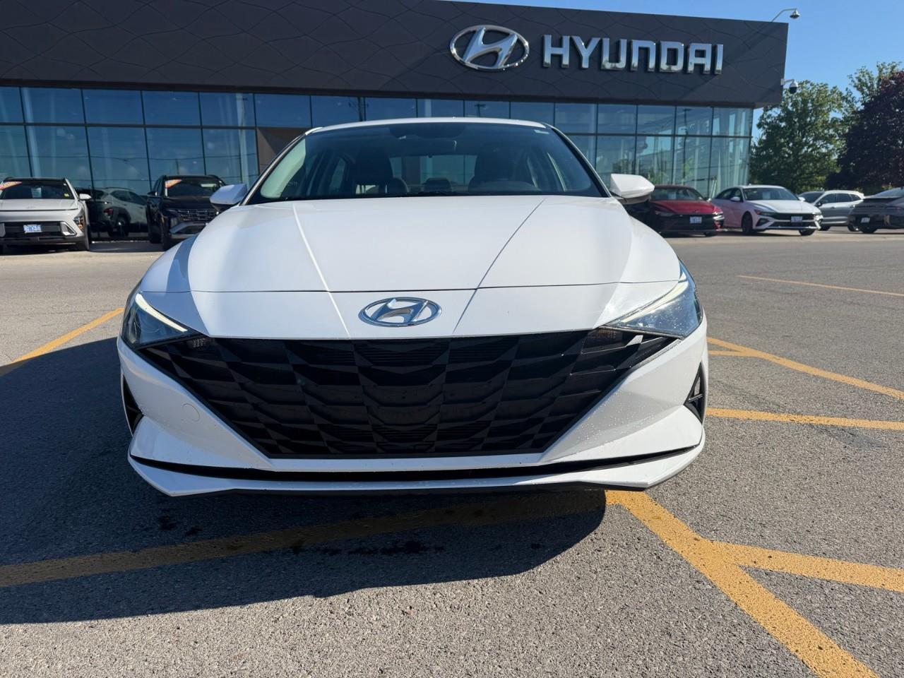 2023 Hyundai Elantra ESSENTIAL 4DR SEDAN Photo