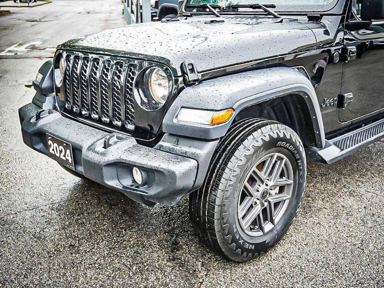2024 Jeep Wrangler  Photo