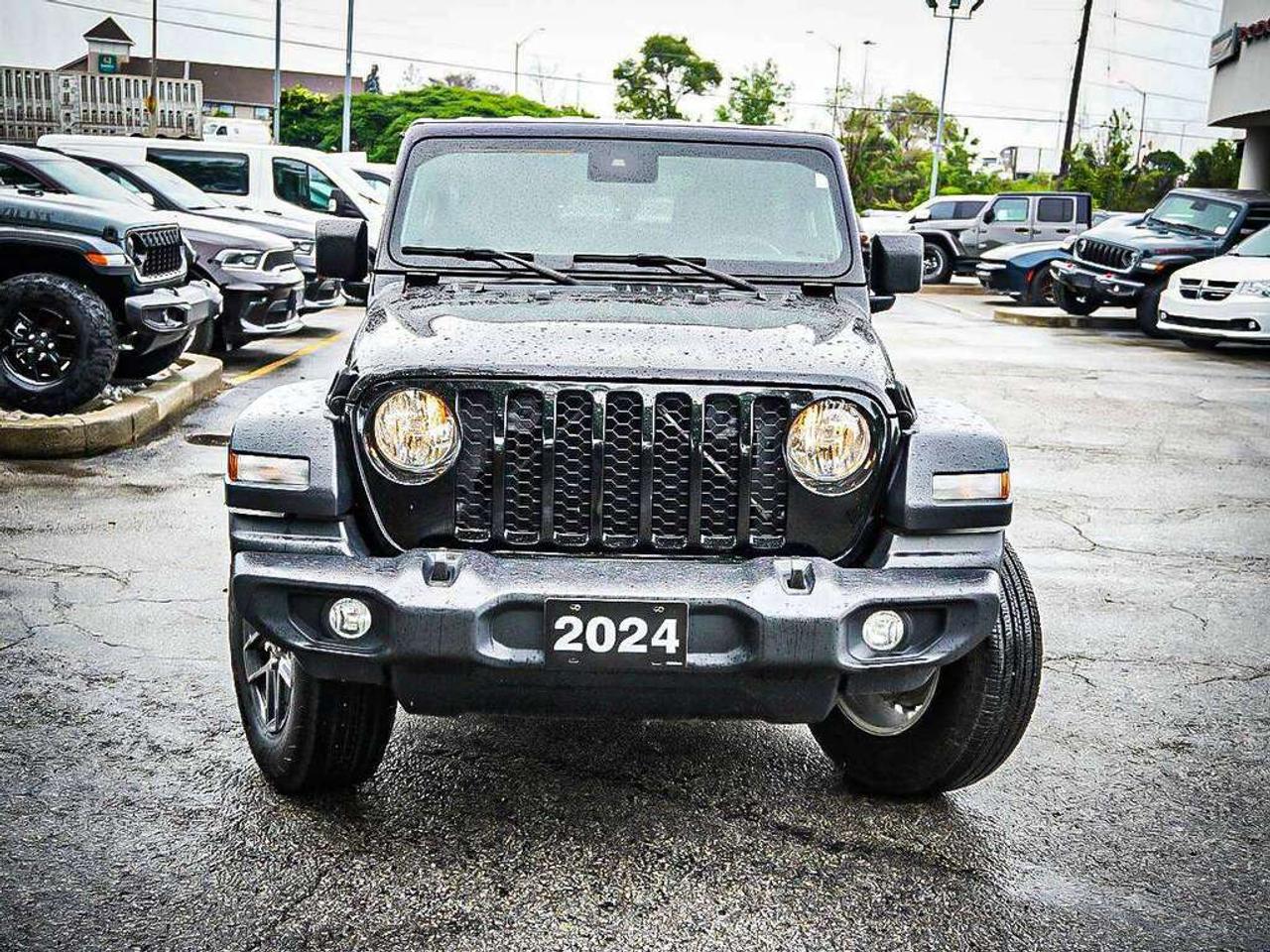 2024 Jeep Wrangler  Photo