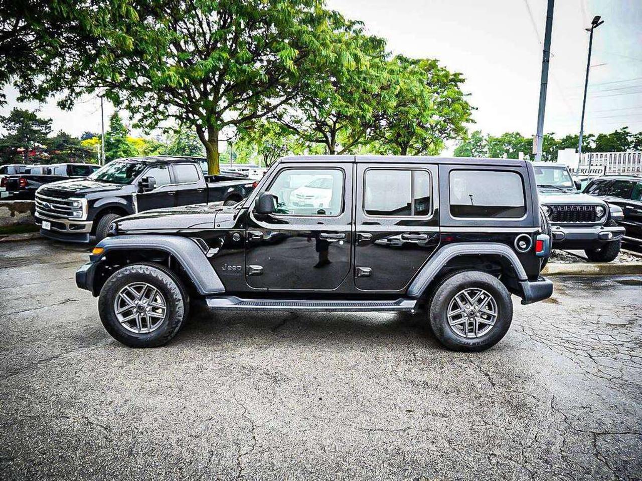 2024 Jeep Wrangler  Photo