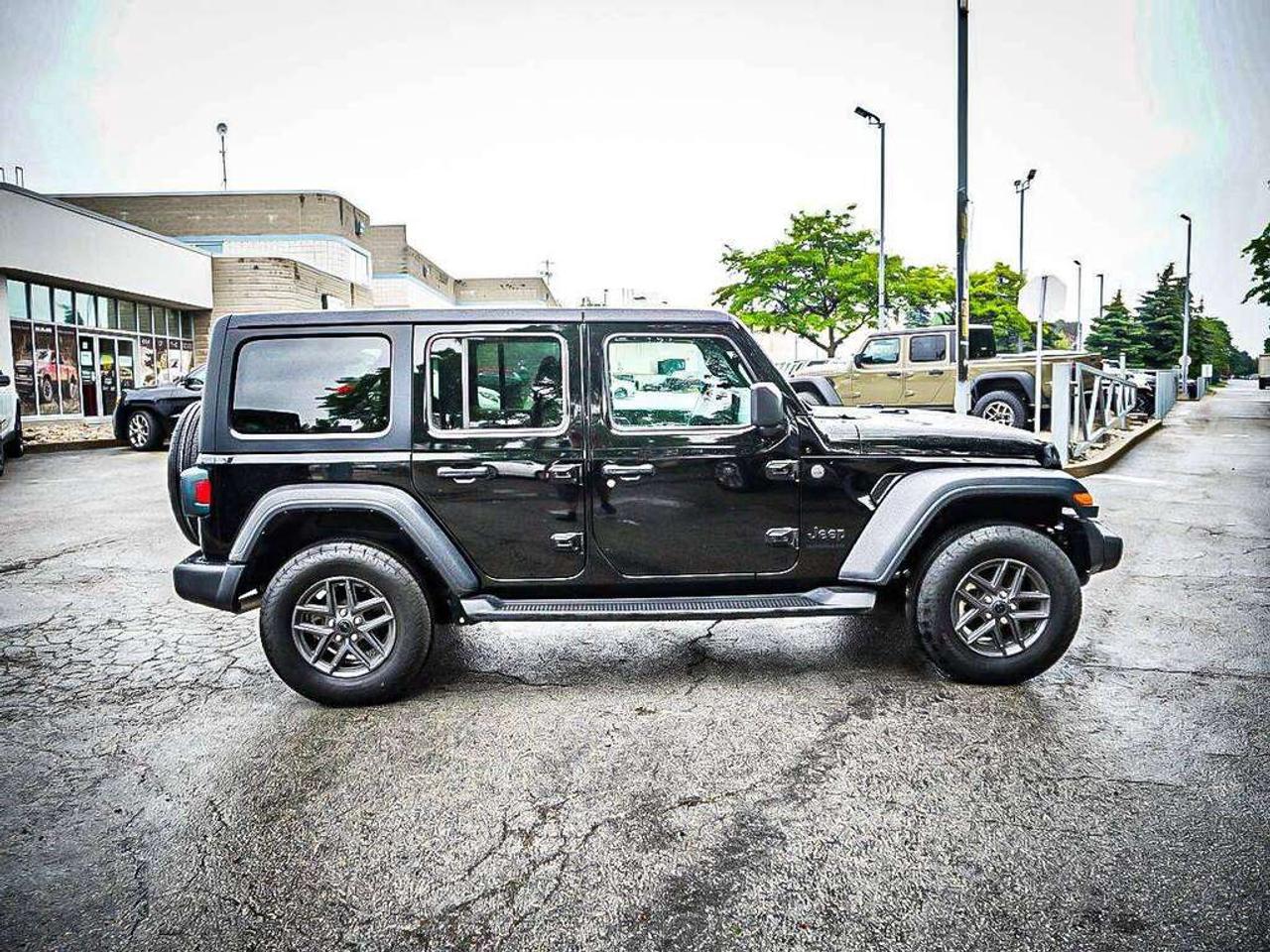 2024 Jeep Wrangler  Photo