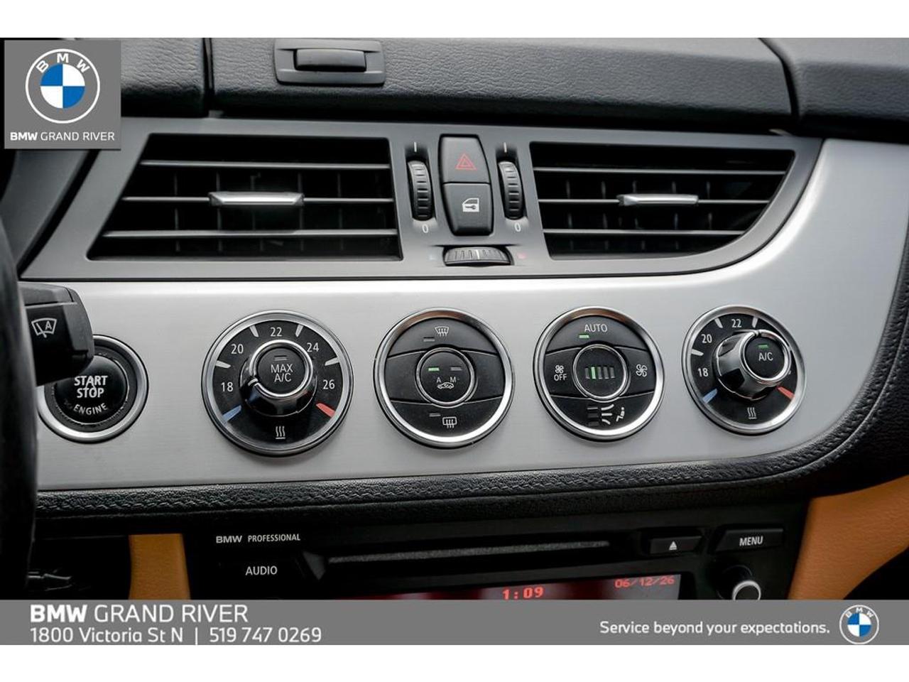 2013 BMW Z4 sDrive28i 2dr Rear-Wheel Drive Roadster Photo