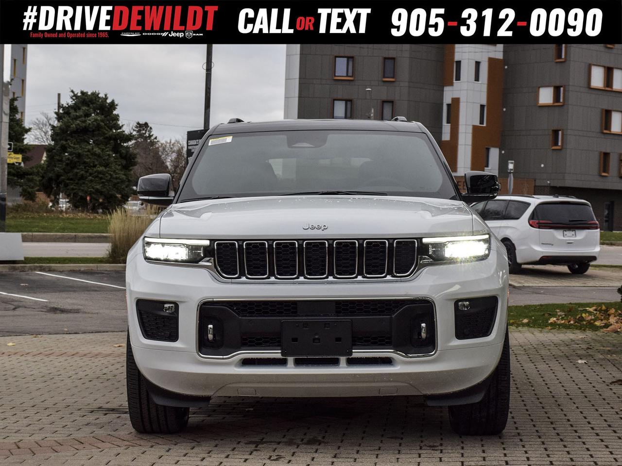 2025 Jeep Grand Cherokee L Overland   Pano Roof   Heated/Vented Leather Photo3