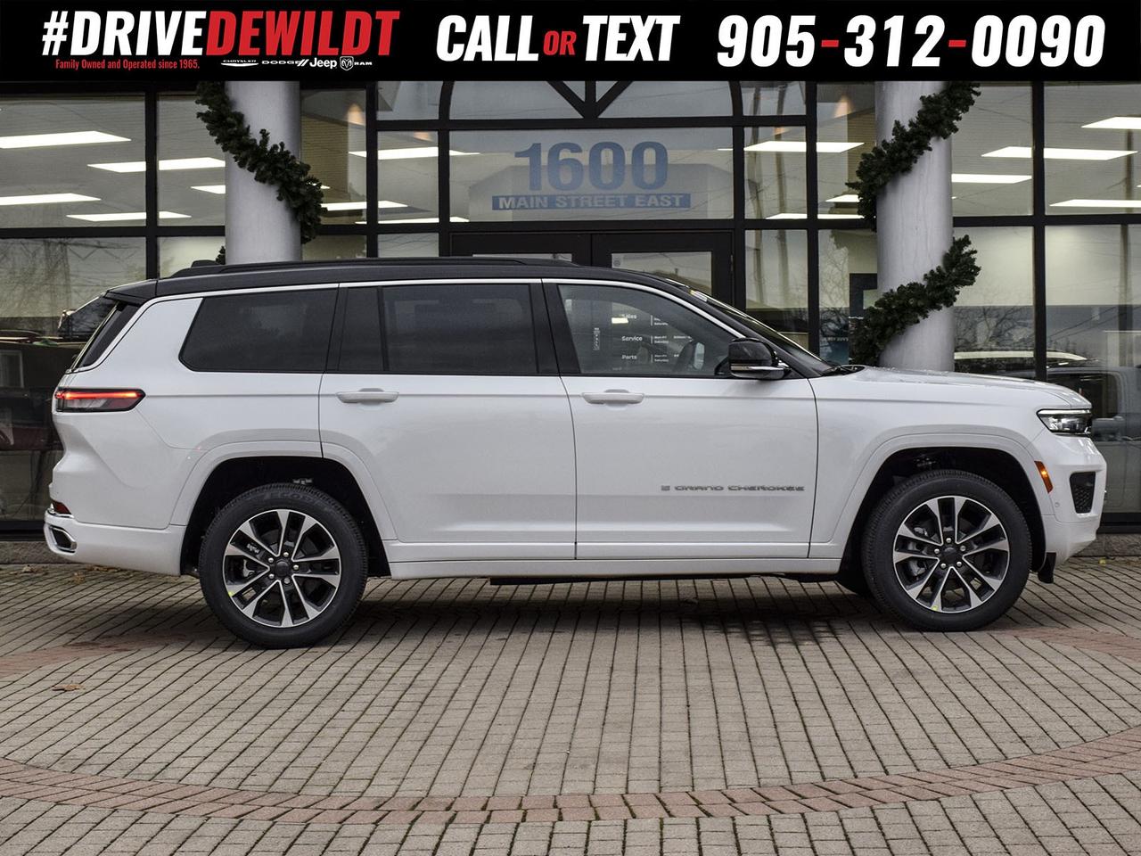 2025 Jeep Grand Cherokee L Overland   Pano Roof   Heated/Vented Leather Photo4