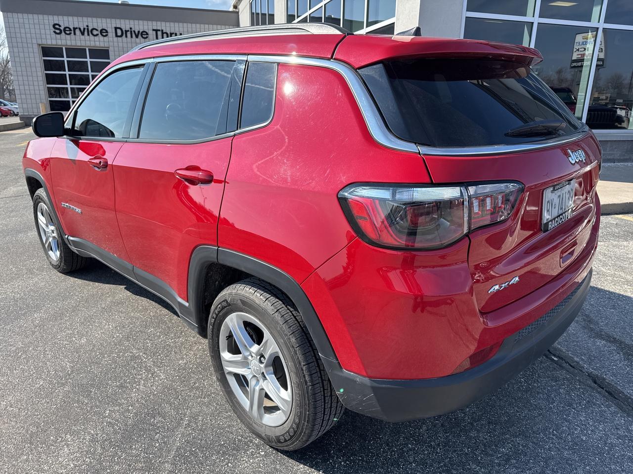 2024 Jeep Compass NORTH Photo2