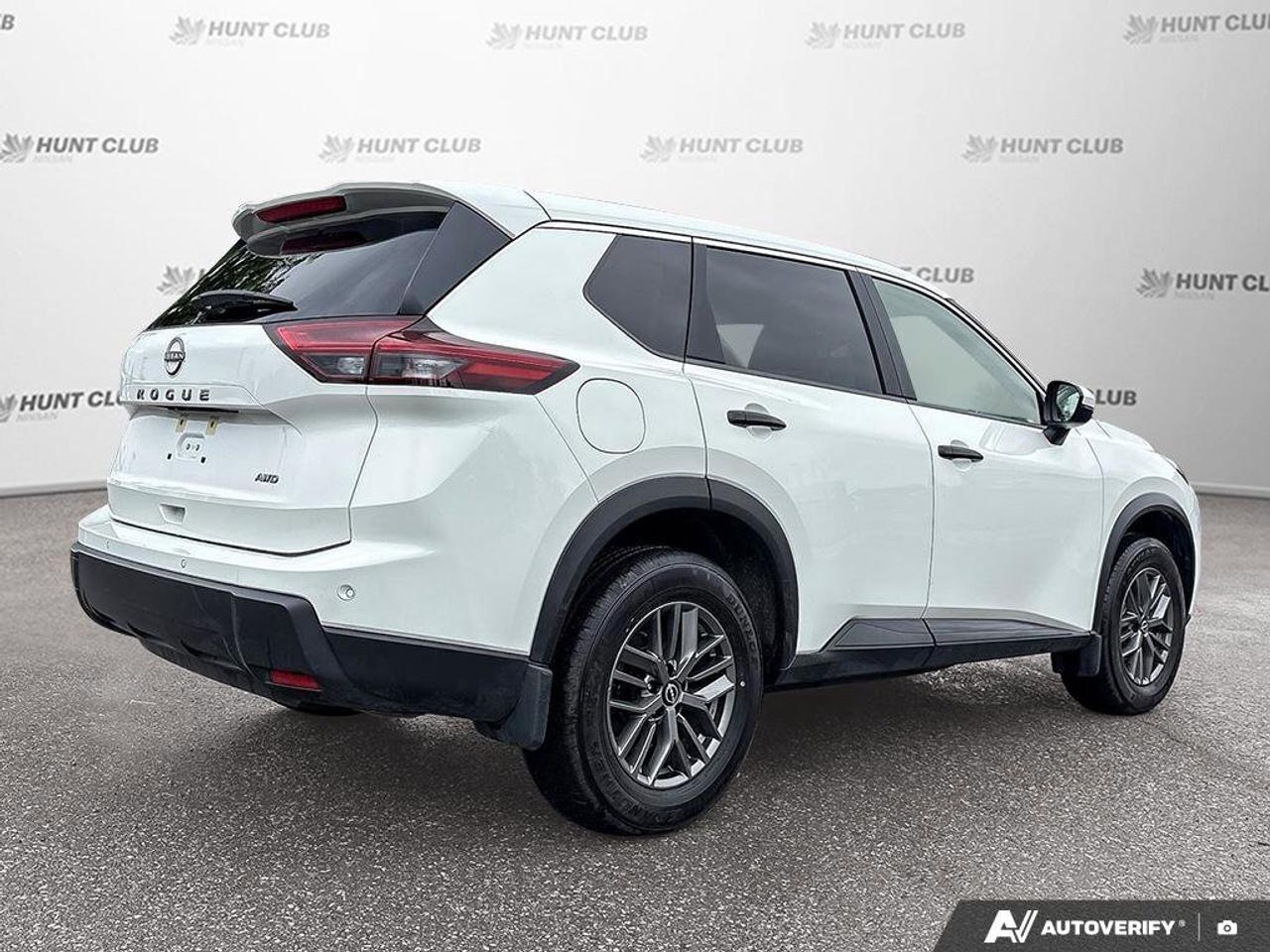 2024 Nissan Rogue S   AWD   Apple Car Play   Heated Seats Photo