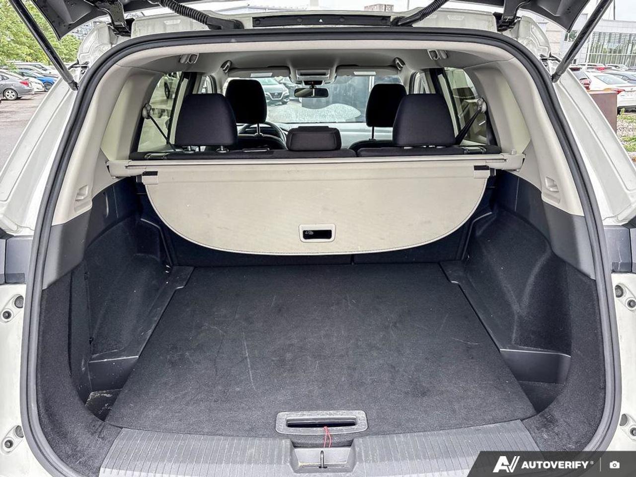 2024 Nissan Rogue S   AWD   Apple Car Play   Heated Seats Photo