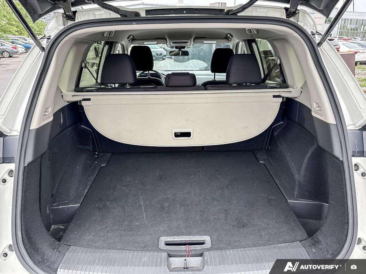 2024 Nissan Rogue S   AWD   Apple Car Play   Heated Seats Photo