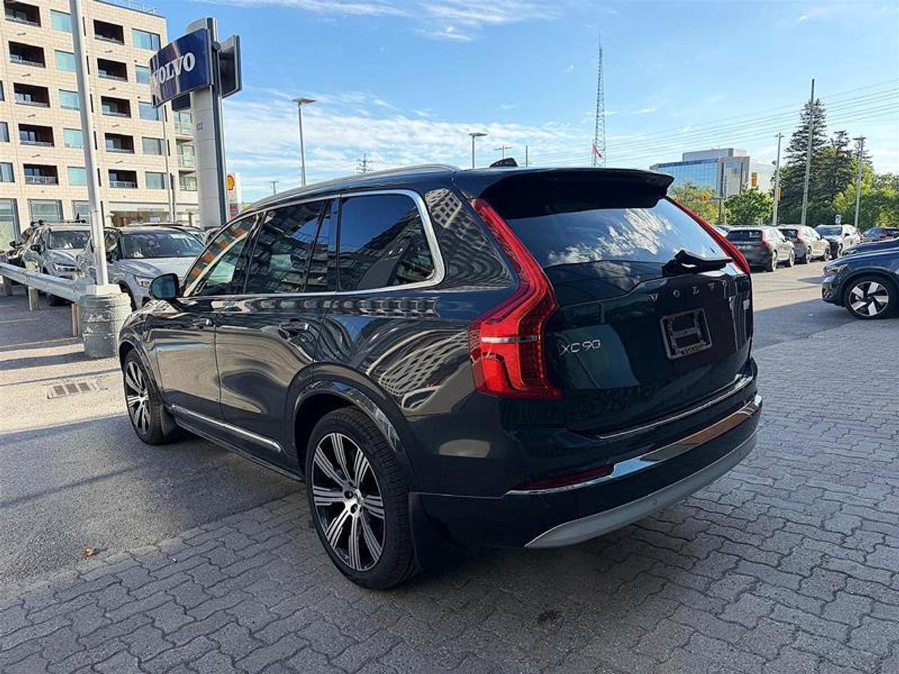 2022 Volvo XC90  Photo