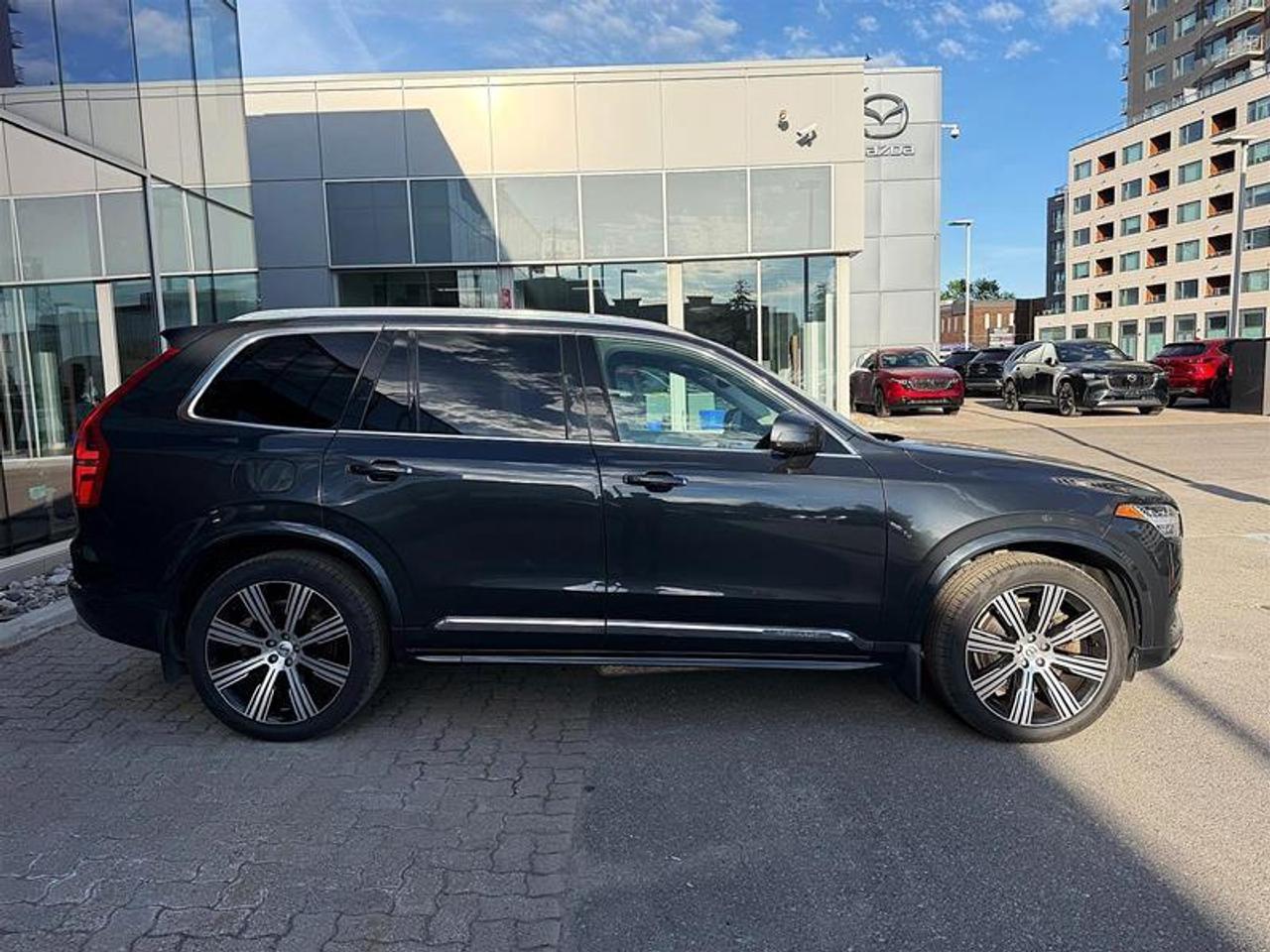 2022 Volvo XC90  Photo