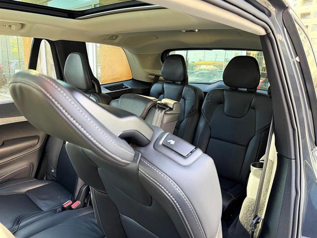 2022 Volvo XC90  Photo