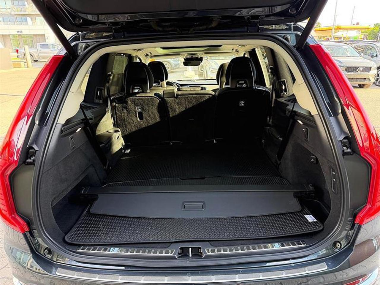 2022 Volvo XC90  Photo