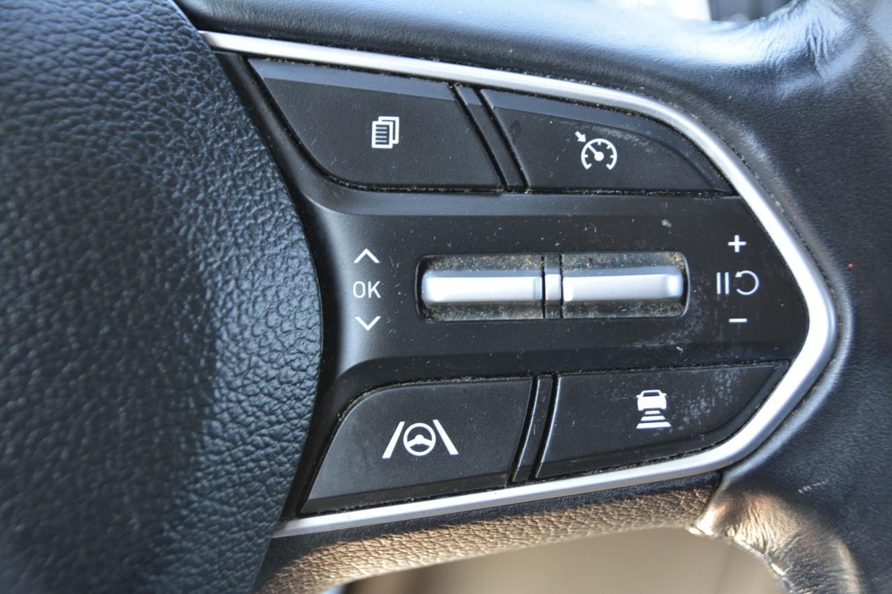 2023 Hyundai Santa Fe Preferred Photo
