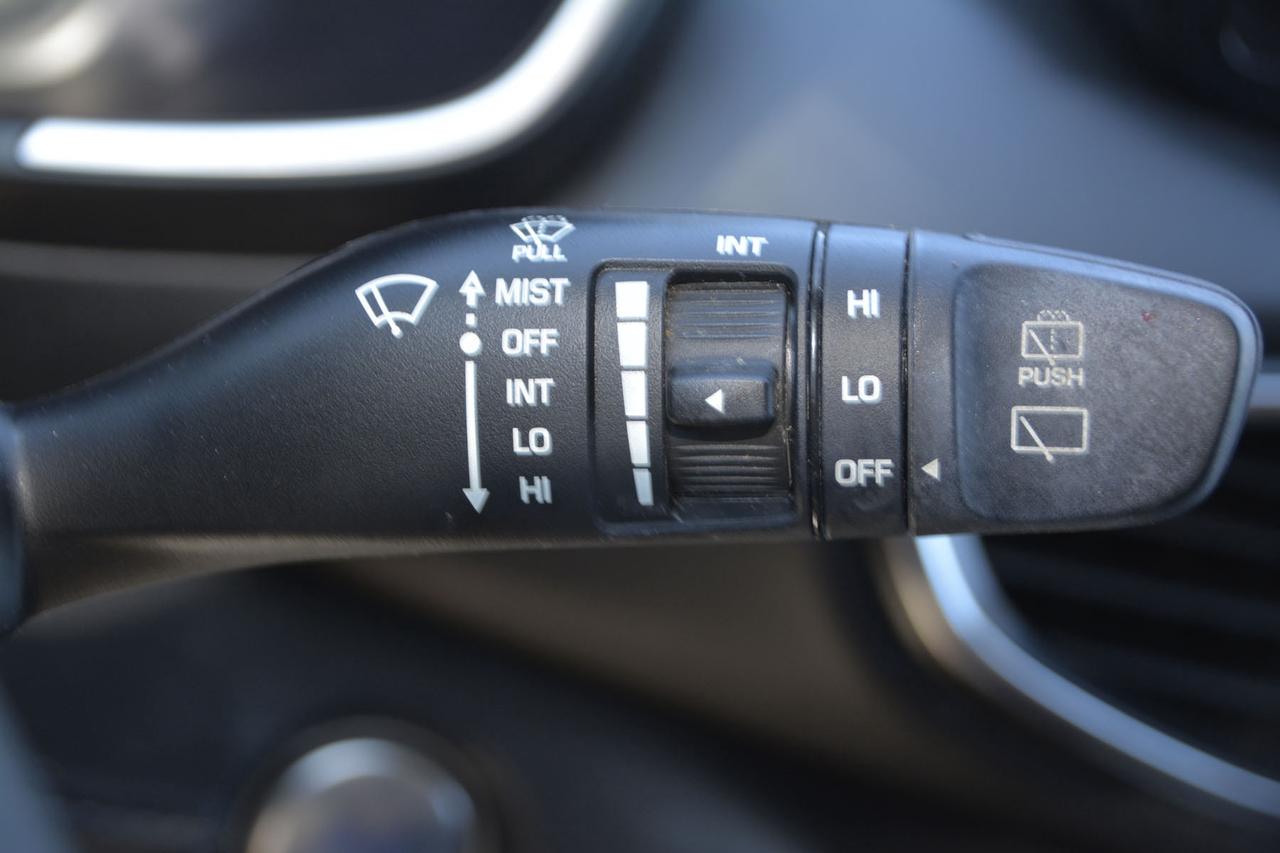 2023 Hyundai Santa Fe Preferred Photo