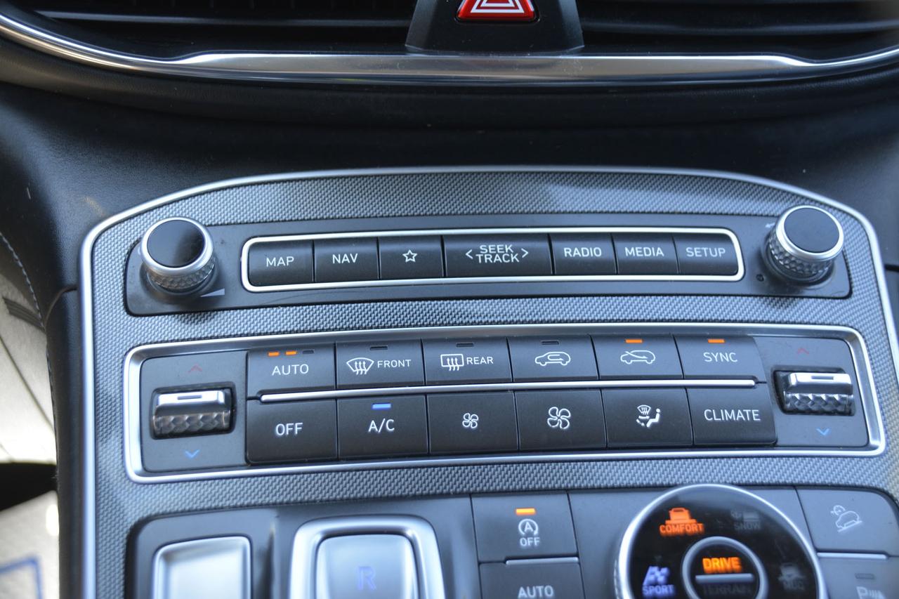 2023 Hyundai Santa Fe Preferred Photo