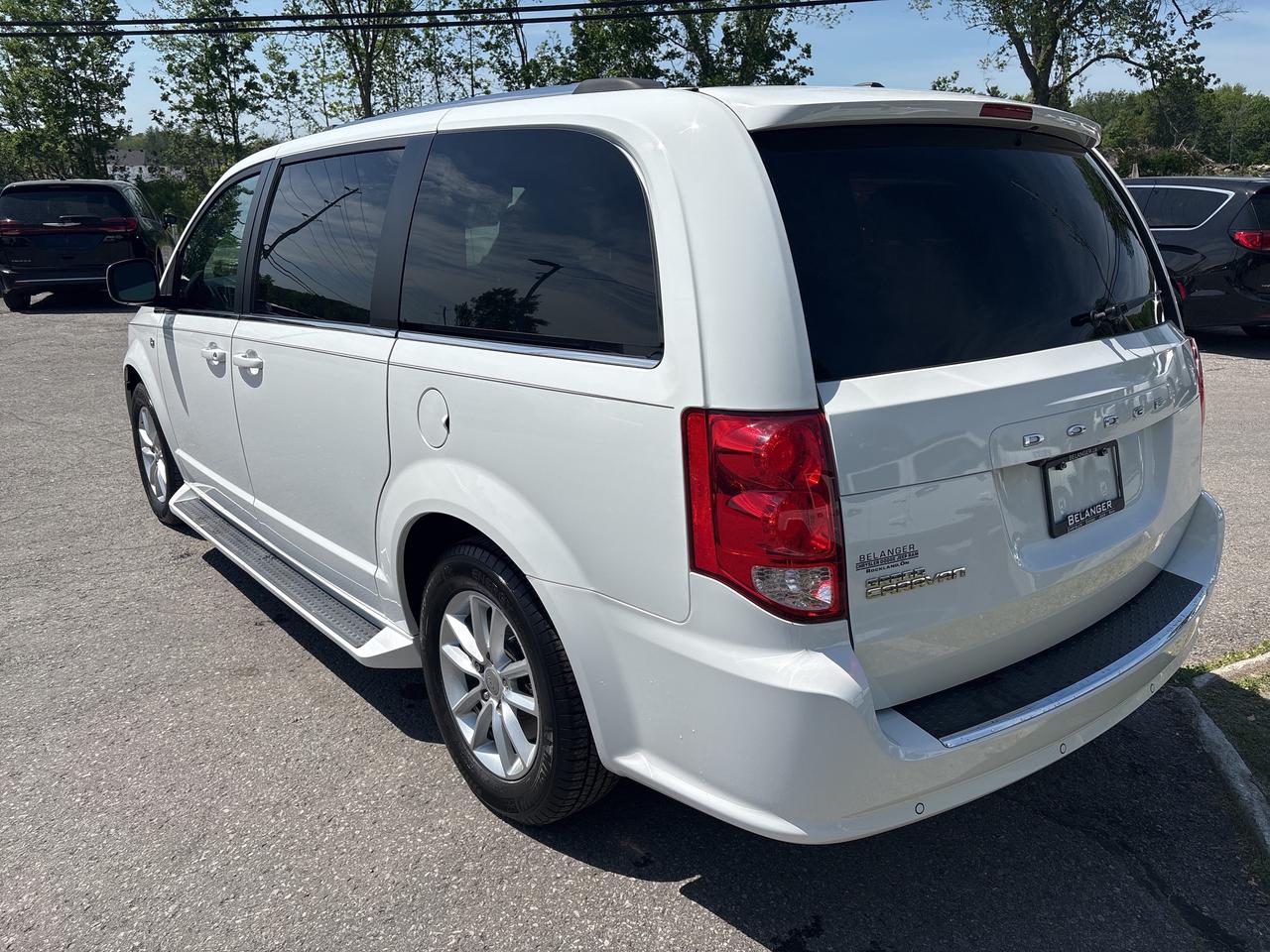2019 Dodge Grand Caravan 35th Anniversary Photo4