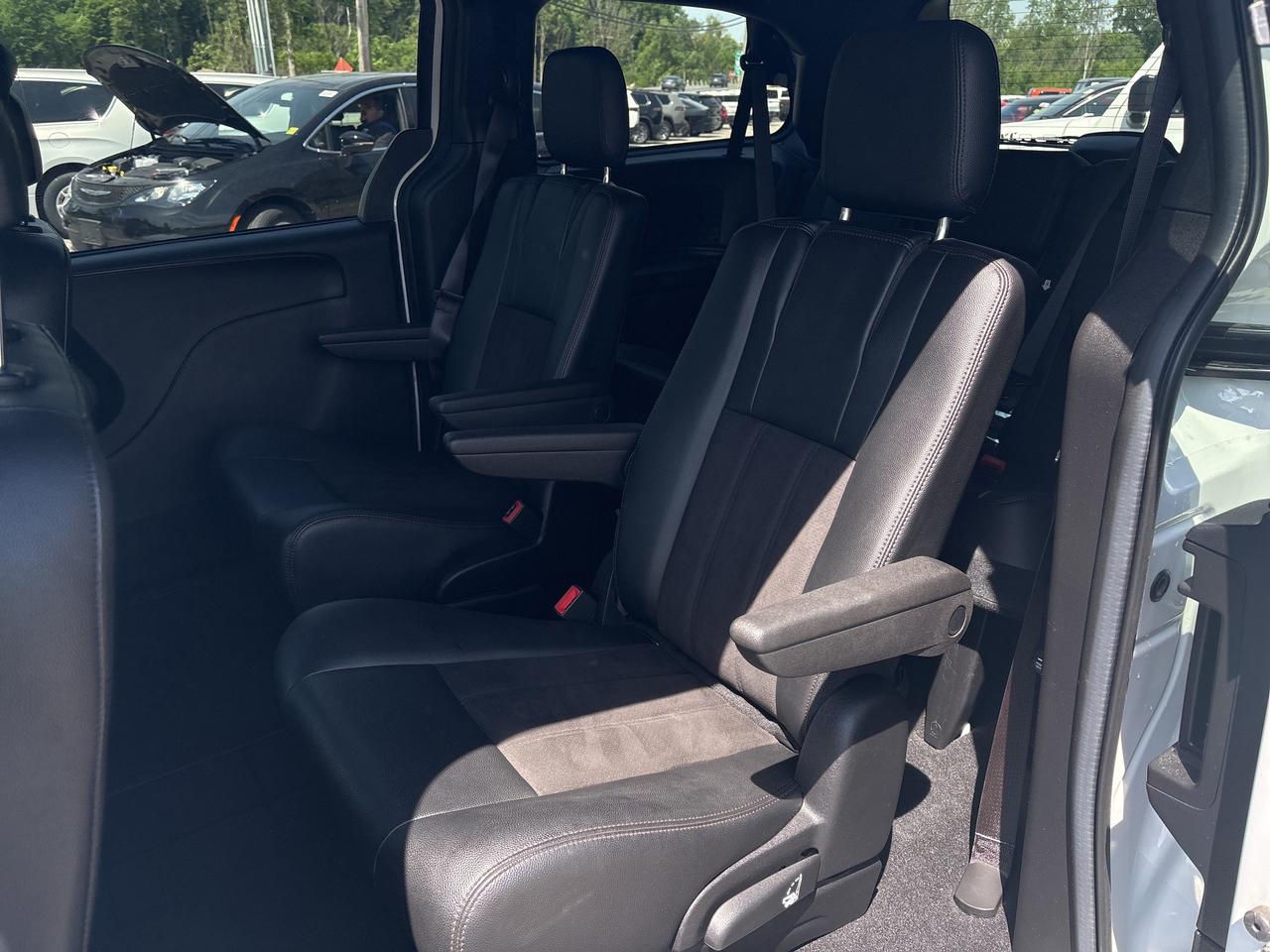 2019 Dodge Grand Caravan 35th Anniversary Photo