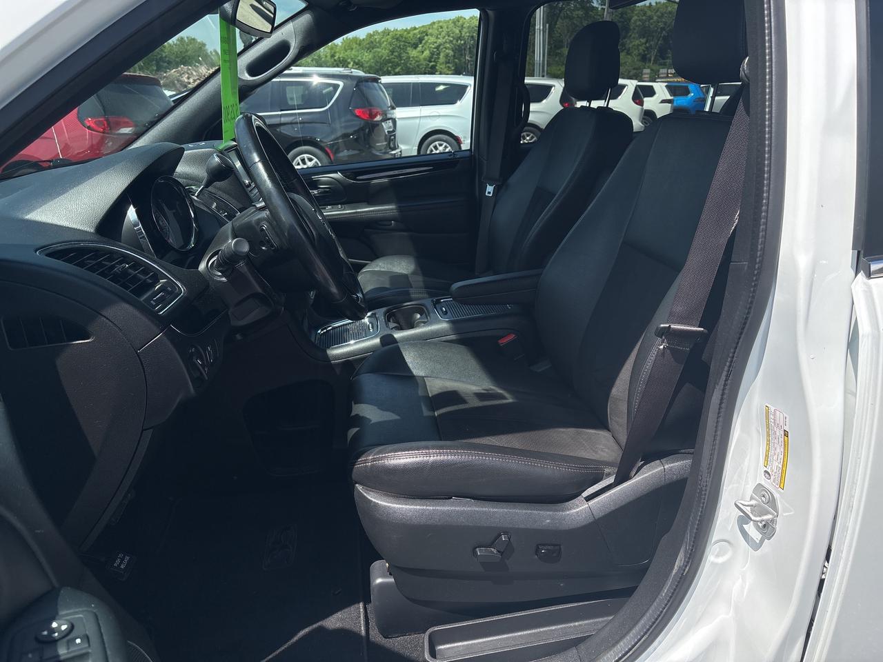 2019 Dodge Grand Caravan 35th Anniversary Photo