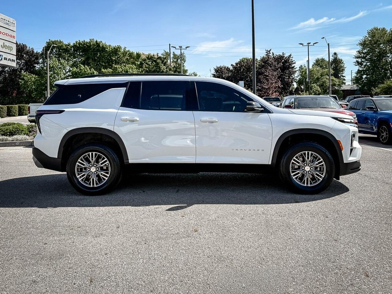 2026 Chevrolet Traverse LT   AWD   HEATED SEATS   LANE KEEP Photo3