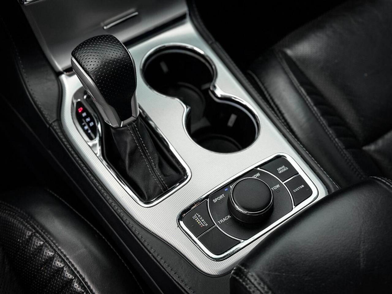 2019 Jeep Grand Cherokee SRT   TOW GROUP   SIGNATURE LEATHER PKG   HARMAN/K Photo