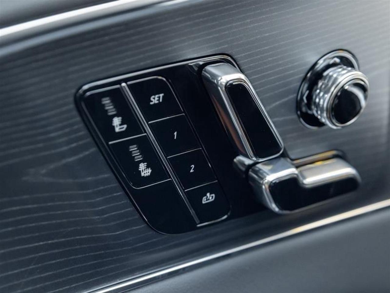 2026 Cadillac LYRIQ Luxury 4dr Photo