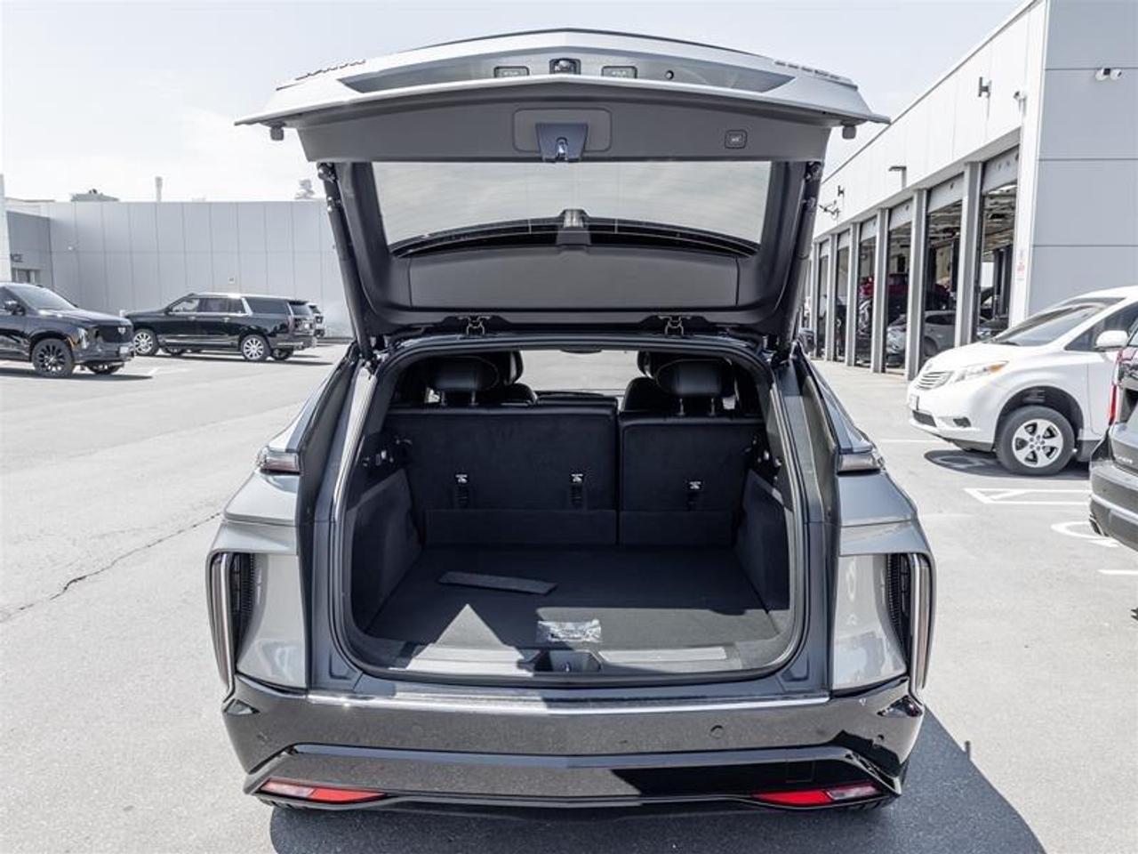2026 Cadillac LYRIQ Luxury 4dr Photo