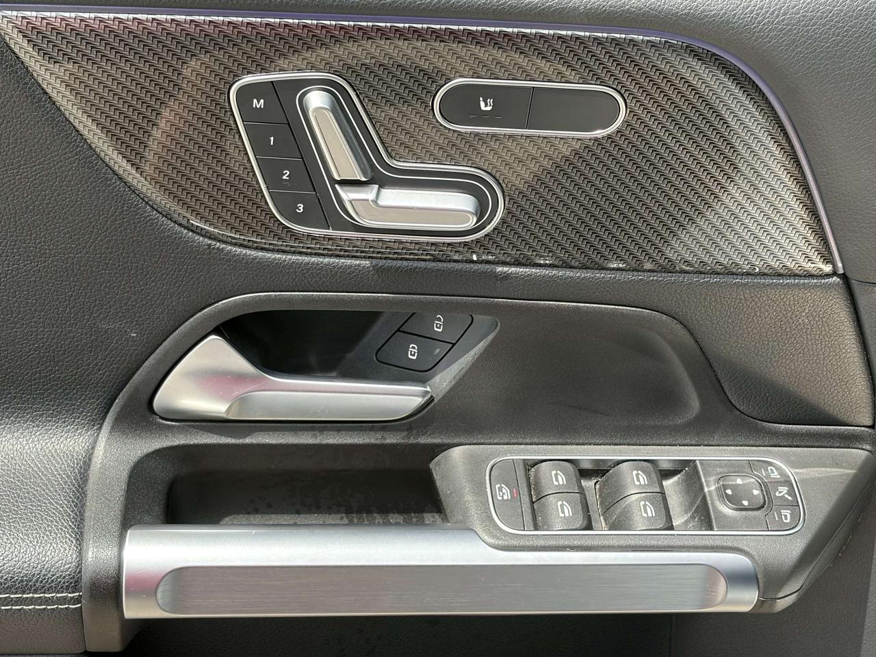 2022 Mercedes-Benz GLB GLB 250/LOADED!!/CALL BELLEVILLE 613-961-8848 Photo
