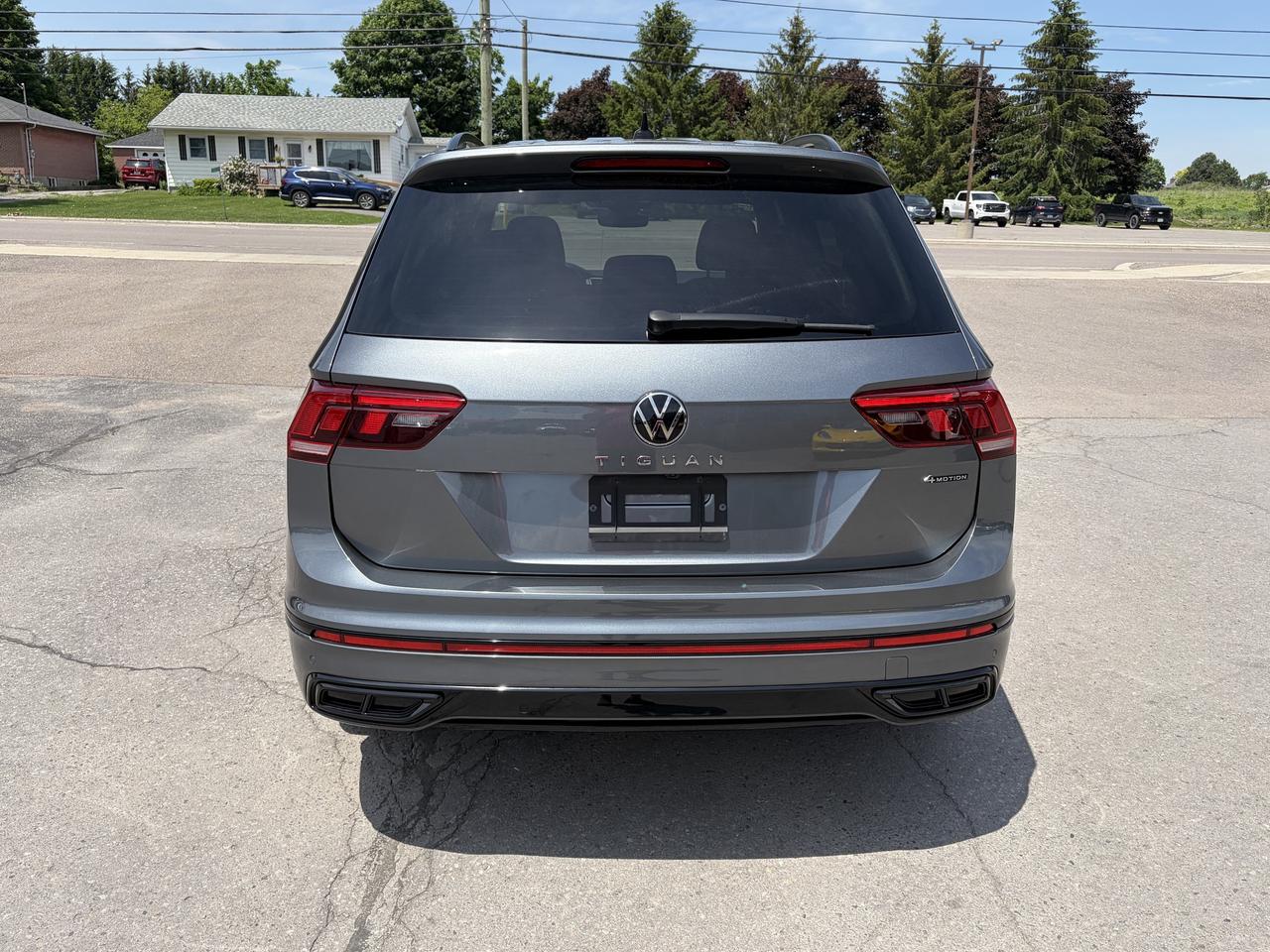 2023 Volkswagen Tiguan COMFORTLINE R-LINE BLACK EDITION/LOADED!! Photo