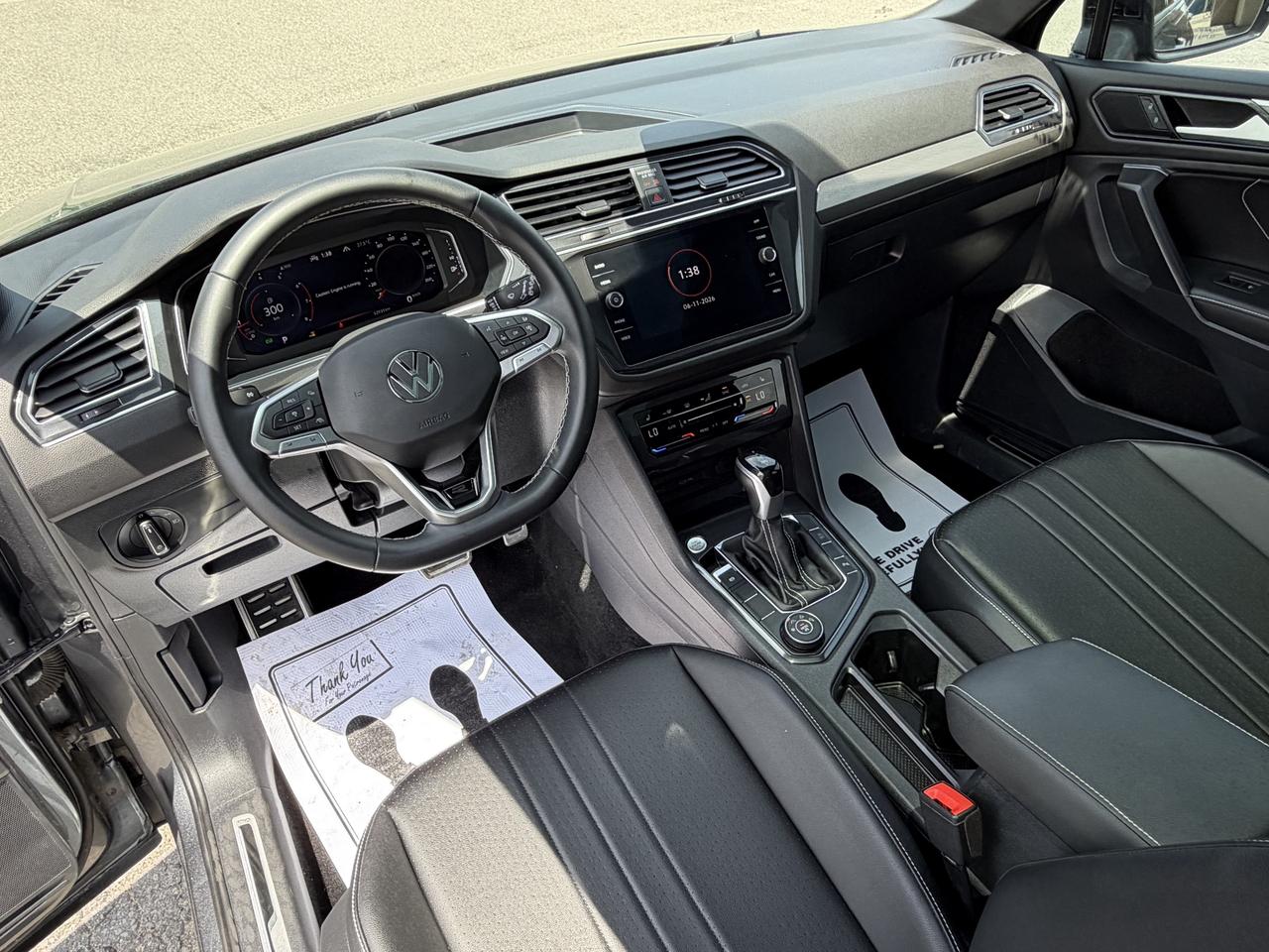 2023 Volkswagen Tiguan COMFORTLINE R-LINE BLACK EDITION/LOADED!! Photo