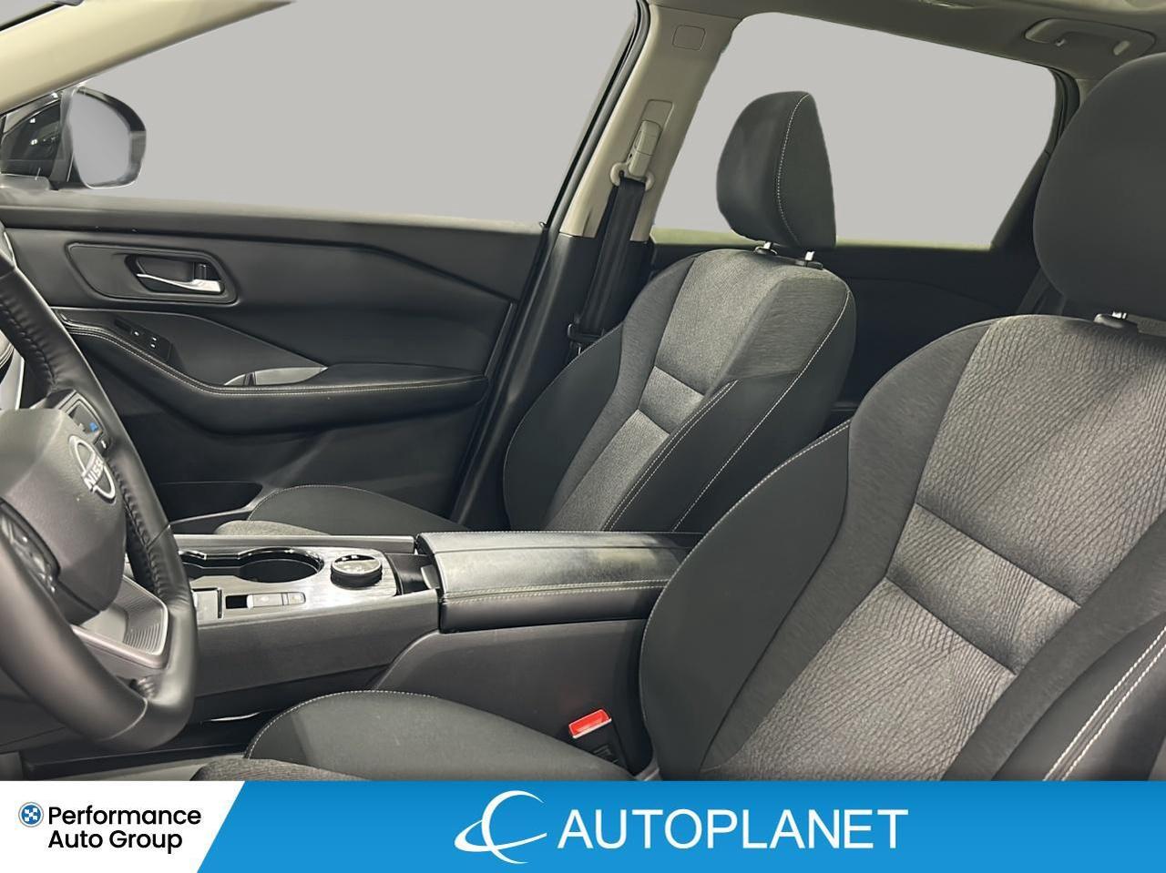 2025 Nissan Rogue SV AWD, Pano Roof, Blind Spot Assist, Heated Seats Photo