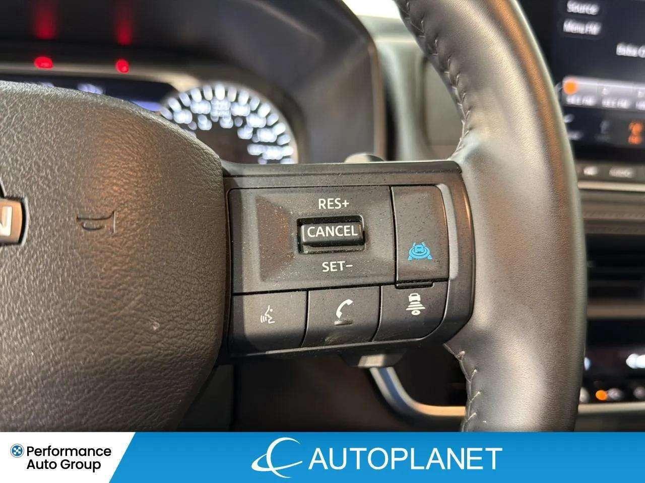 2025 Nissan Rogue SV AWD, Pano Roof, Android Auto, Heated Seats! Photo