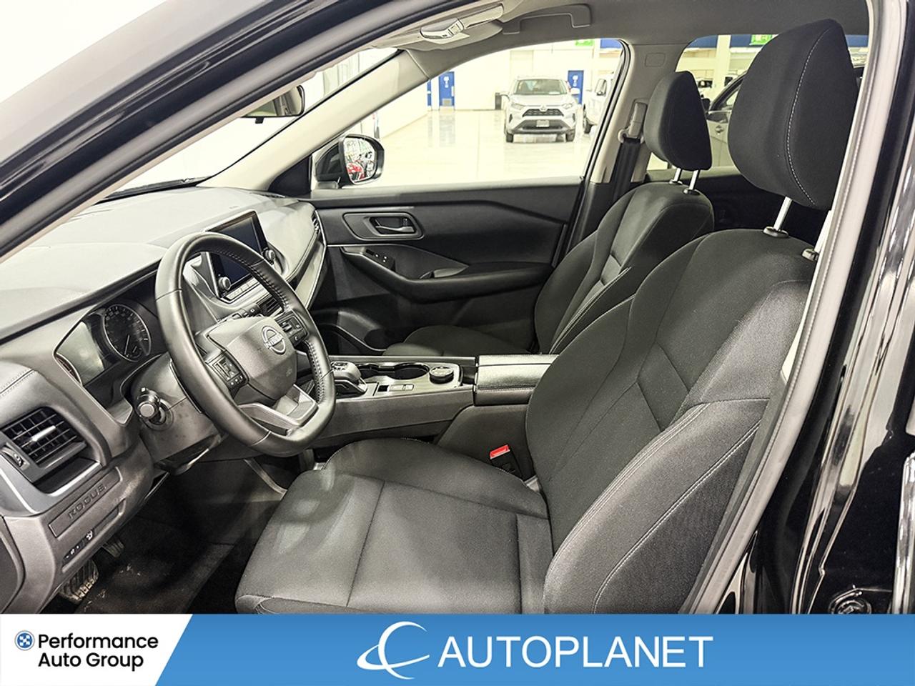 2025 Nissan Rogue S AWD, Blind Spot Assist, Heated Seats, Bluetooth! Photo