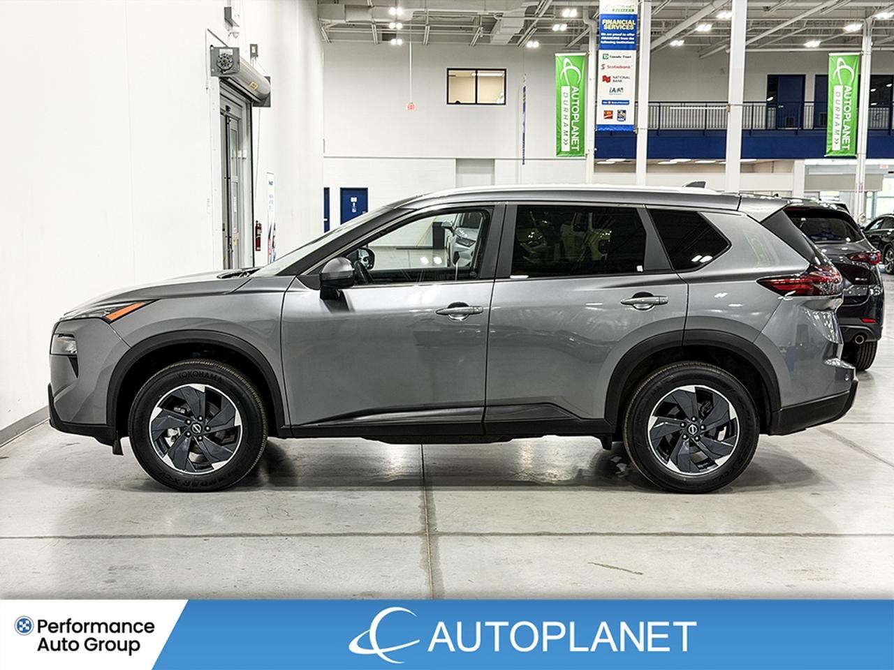 2025 Nissan Rogue SV AWD, Apple CarPlay, Back Up Cam, Pano Roof! Photo
