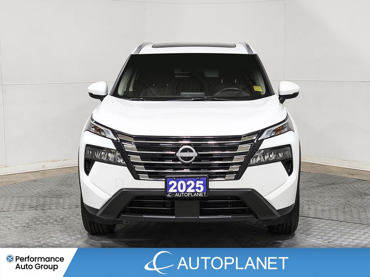 2025 Nissan Rogue SV AWD, Pano Roof, Apple CarPlay, Heated Seats! Photo