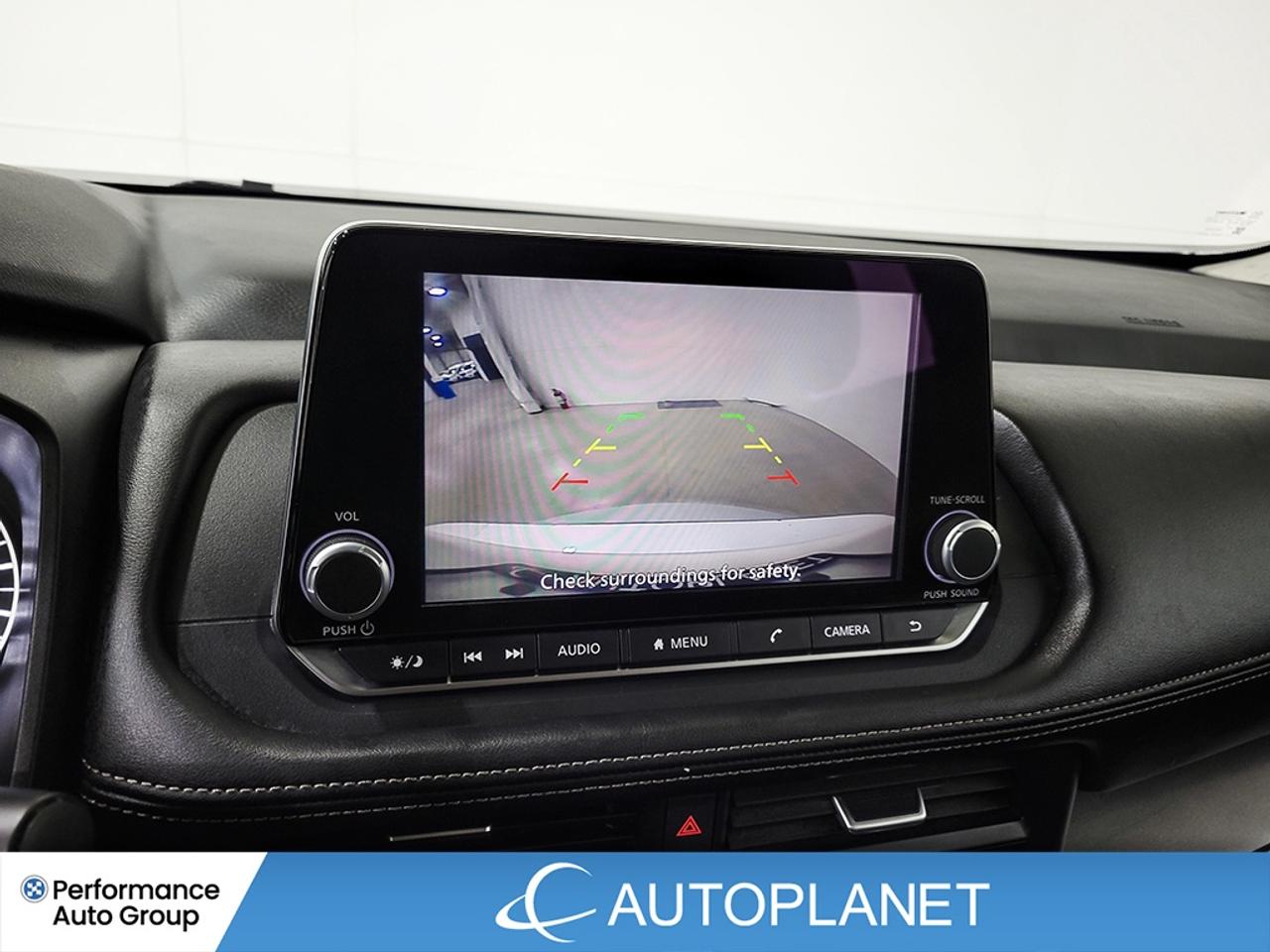 2025 Nissan Rogue SV AWD, Pano Roof, Apple CarPlay, Heated Seats! Photo