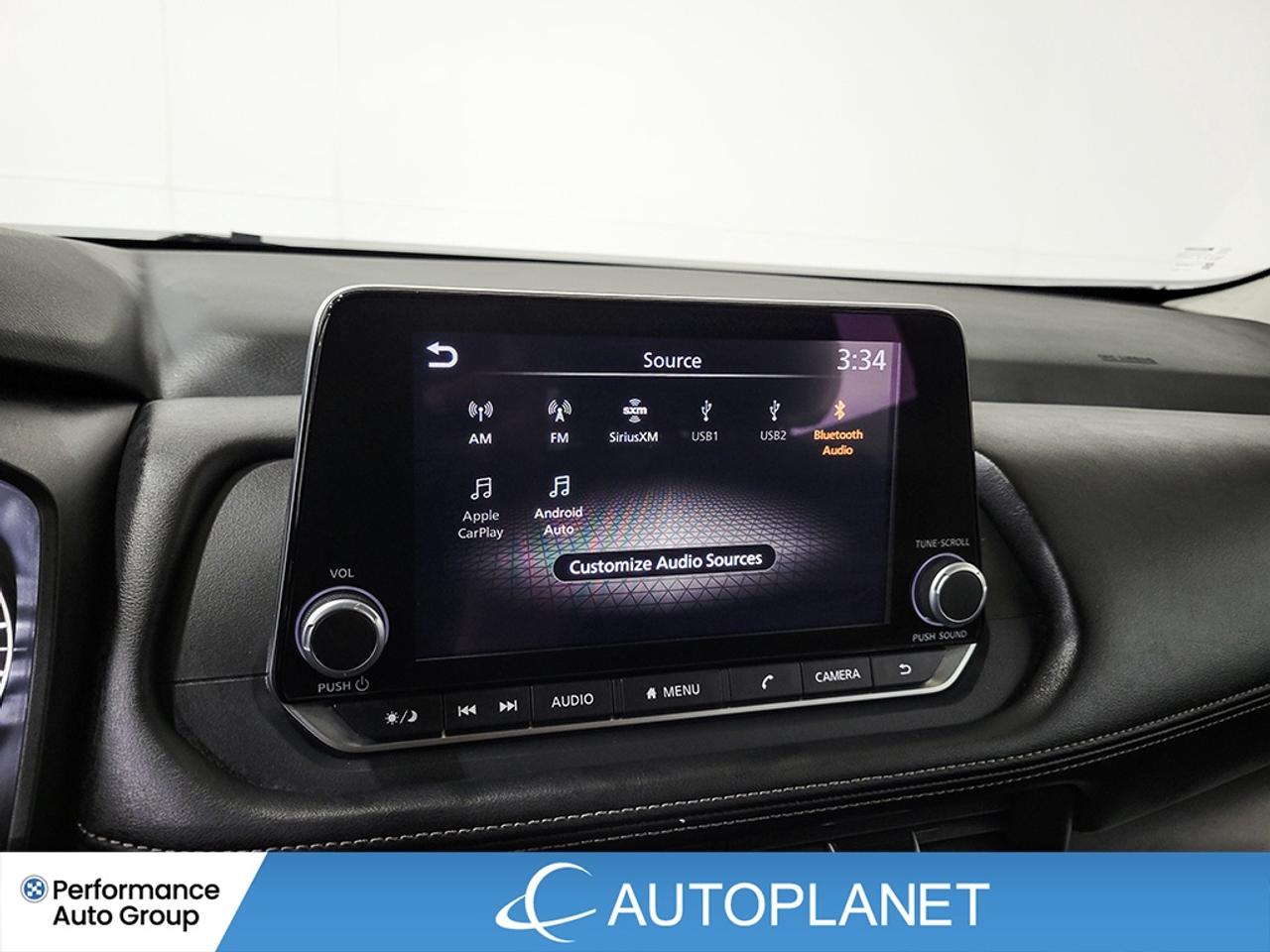 2025 Nissan Rogue SV AWD, Pano Roof, Apple CarPlay, Heated Seats! Photo