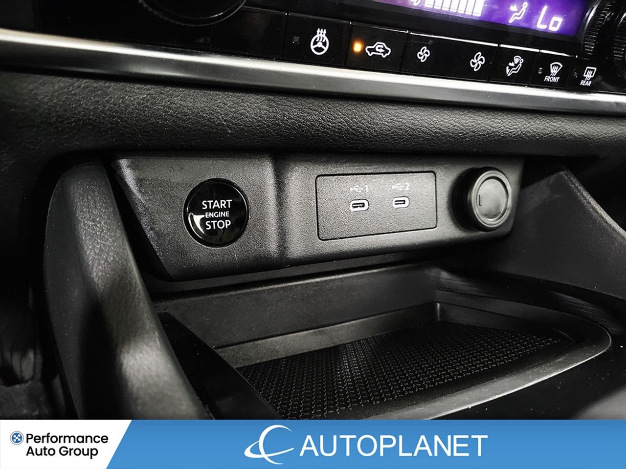 2025 Nissan Rogue SV AWD, Pano Roof, Apple CarPlay, Heated Seats! Photo